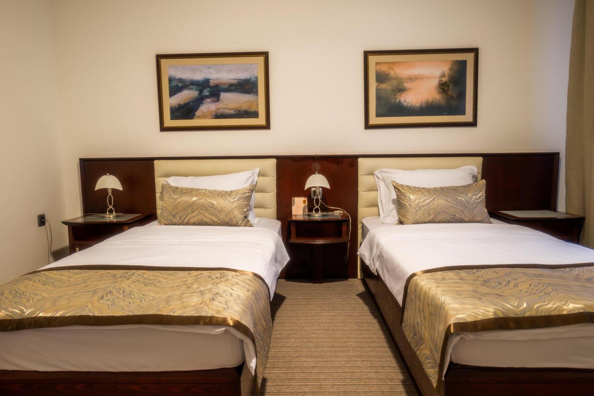 Hotel Mio City Kula Dış mekan fotoğraf