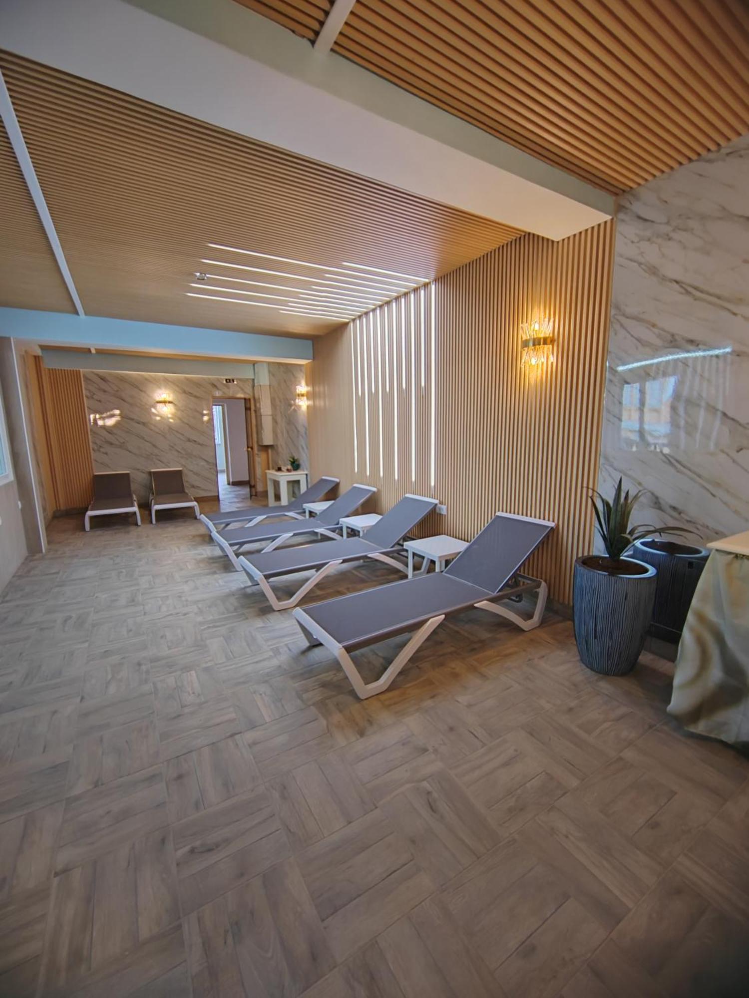 Hotel Mio City Kula Dış mekan fotoğraf